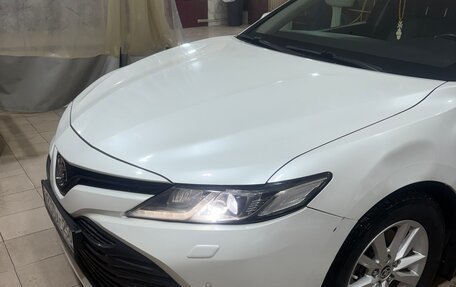 Toyota Camry, 2020 год, 2 350 000 рублей, 9 фотография