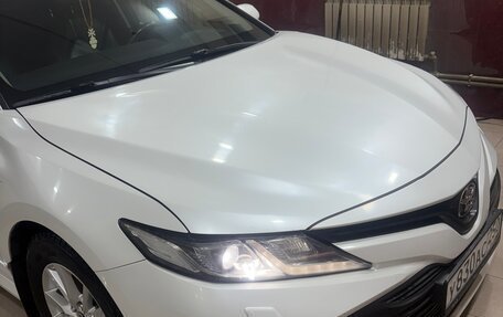 Toyota Camry, 2020 год, 2 350 000 рублей, 13 фотография