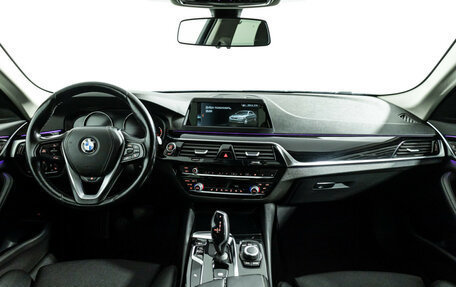 BMW 5 серия, 2018 год, 2 249 898 рублей, 13 фотография