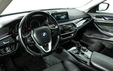 BMW 5 серия, 2018 год, 2 249 898 рублей, 11 фотография