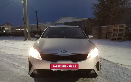 KIA Rio IV, 2020 год, 1 250 000 рублей, 4 фотография