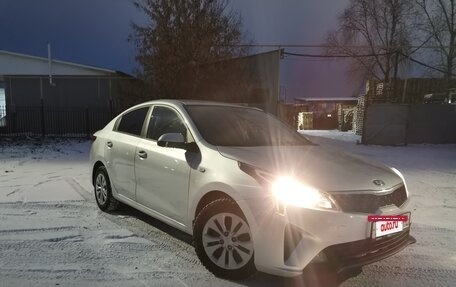 KIA Rio IV, 2020 год, 1 250 000 рублей, 3 фотография