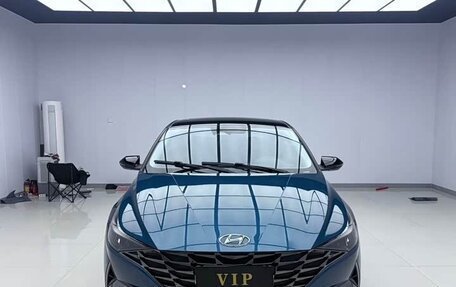 Hyundai Elantra, 2022 год, 1 680 000 рублей, 2 фотография