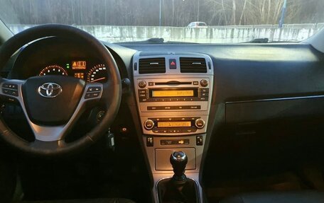 Toyota Avensis III рестайлинг, 2011 год, 1 180 000 рублей, 1 фотография