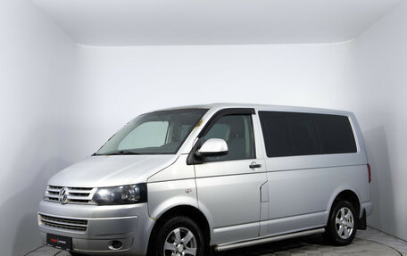 Volkswagen Caravelle T5, 2010 год, 1 278 000 рублей, 1 фотография