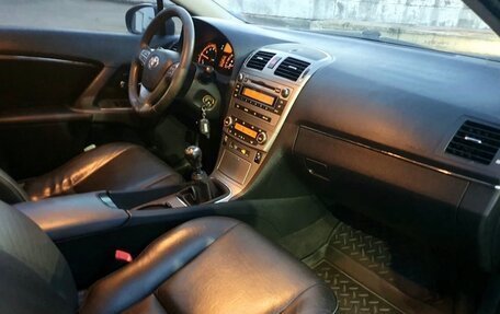 Toyota Avensis III рестайлинг, 2011 год, 1 180 000 рублей, 2 фотография