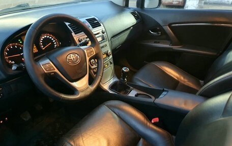 Toyota Avensis III рестайлинг, 2011 год, 1 180 000 рублей, 4 фотография