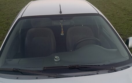 Toyota Avensis III рестайлинг, 2000 год, 320 000 рублей, 3 фотография