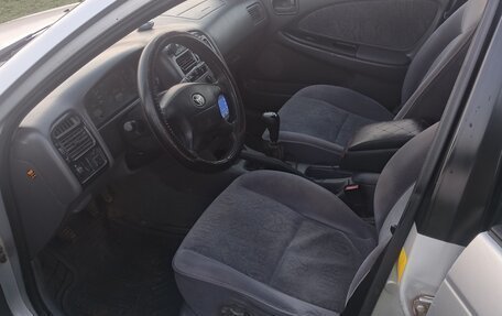 Toyota Avensis III рестайлинг, 2000 год, 320 000 рублей, 18 фотография