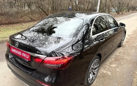 Mercedes-Benz E-Класс, 2020 год, 3 390 000 рублей, 5 фотография
