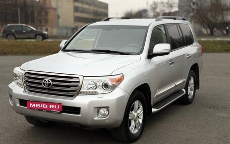 Toyota Land Cruiser 200, 2014 год, 3 150 000 рублей, 2 фотография
