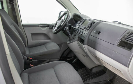 Volkswagen Caravelle T5, 2010 год, 1 278 000 рублей, 9 фотография