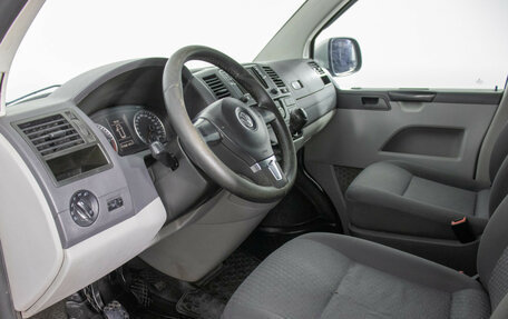 Volkswagen Caravelle T5, 2010 год, 1 278 000 рублей, 10 фотография