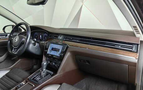 Volkswagen Passat B8 рестайлинг, 2016 год, 2 499 000 рублей, 13 фотография