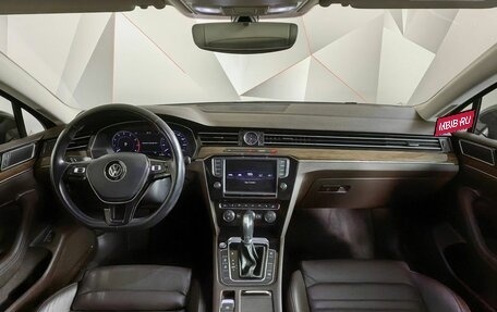 Volkswagen Passat B8 рестайлинг, 2016 год, 2 499 000 рублей, 14 фотография