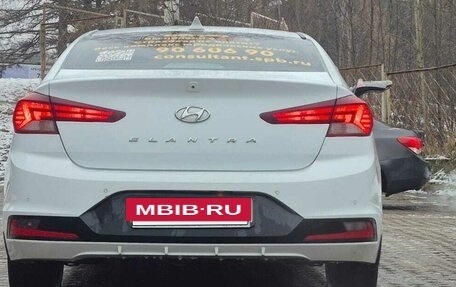 Hyundai Elantra VI рестайлинг, 2019 год, 950 000 рублей, 5 фотография