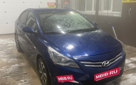 Hyundai Solaris II рестайлинг, 2016 год, 950 000 рублей, 3 фотография