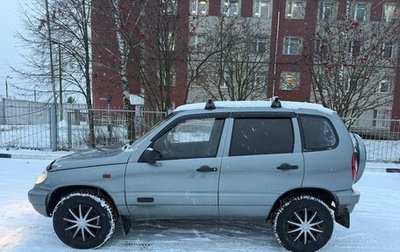 Chevrolet Niva I рестайлинг, 2005 год, 275 000 рублей, 1 фотография