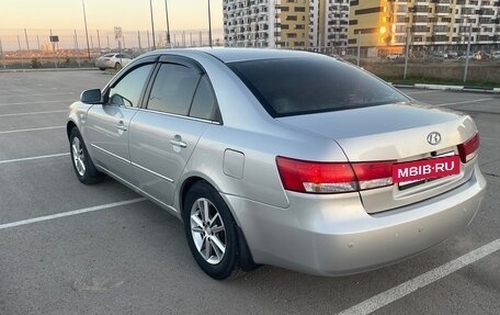 Hyundai Sonata VI, 2005 год, 850 000 рублей, 4 фотография