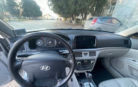 Hyundai Sonata VI, 2005 год, 850 000 рублей, 16 фотография
