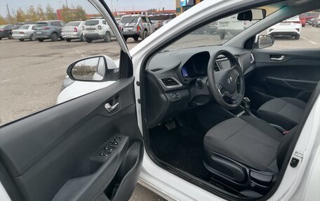 Hyundai Solaris II рестайлинг, 2021 год, 1 085 000 рублей, 13 фотография