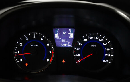 Hyundai Solaris II рестайлинг, 2016 год, 945 000 рублей, 17 фотография