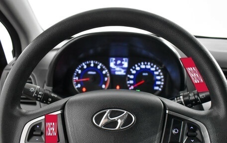 Hyundai Solaris II рестайлинг, 2016 год, 945 000 рублей, 14 фотография