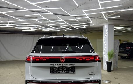 Volkswagen Teramont, 2025 год, 6 300 000 рублей, 10 фотография