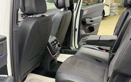 Volkswagen Teramont, 2025 год, 6 300 000 рублей, 23 фотография