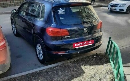 Volkswagen Tiguan I, 2011 год, 920 000 рублей, 5 фотография