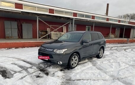Mitsubishi Outlander III рестайлинг 3, 2013 год, 1 388 888 рублей, 10 фотография