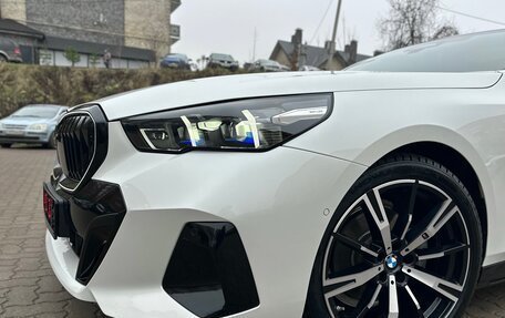 BMW 5 серия, 2024 год, 8 000 000 рублей, 10 фотография