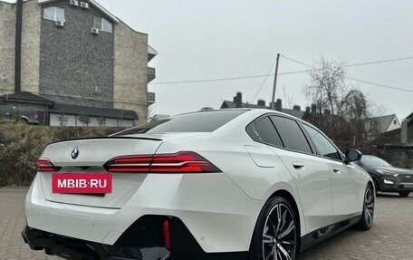 BMW 5 серия, 2024 год, 8 000 000 рублей, 33 фотография