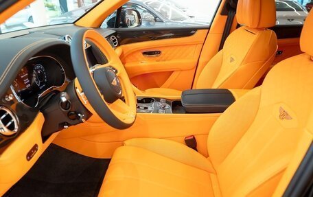 Bentley Bentayga I, 2025 год, 28 888 156 рублей, 12 фотография