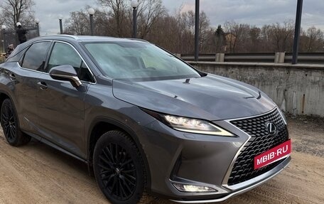 Lexus RX IV рестайлинг, 2021 год, 5 500 000 рублей, 4 фотография