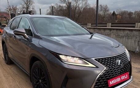 Lexus RX IV рестайлинг, 2021 год, 5 500 000 рублей, 3 фотография