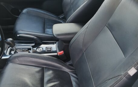 Mitsubishi Outlander III рестайлинг 3, 2017 год, 1 930 000 рублей, 13 фотография