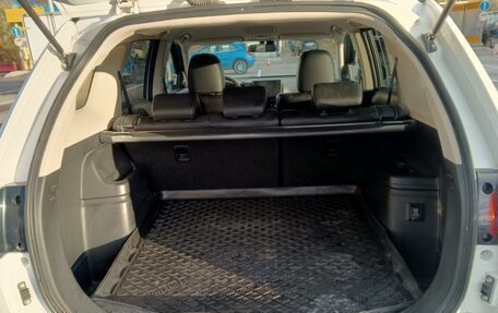 Mitsubishi Outlander III рестайлинг 3, 2017 год, 1 930 000 рублей, 14 фотография