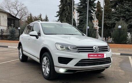 Volkswagen Touareg III, 2015 год, 2 550 000 рублей, 2 фотография