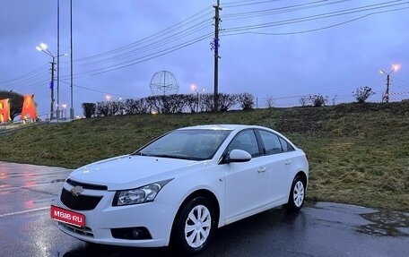 Chevrolet Cruze II, 2011 год, 648 000 рублей, 1 фотография
