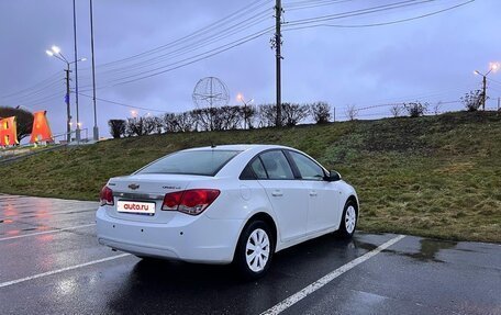 Chevrolet Cruze II, 2011 год, 648 000 рублей, 3 фотография
