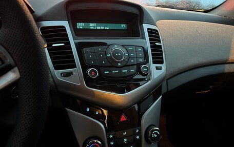 Chevrolet Cruze II, 2011 год, 648 000 рублей, 6 фотография