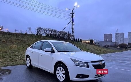 Chevrolet Cruze II, 2011 год, 648 000 рублей, 2 фотография