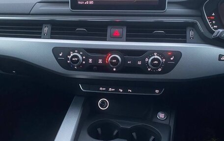 Audi A4, 2016 год, 2 250 000 рублей, 5 фотография