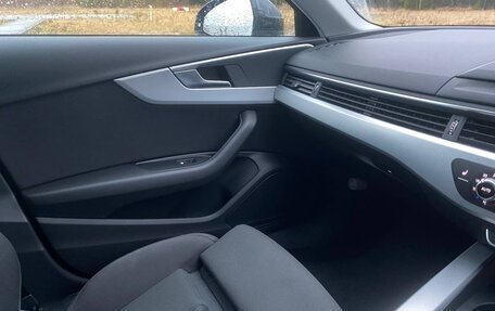 Audi A4, 2016 год, 2 250 000 рублей, 7 фотография