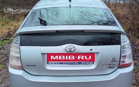 Toyota Prius, 2007 год, 550 000 рублей, 2 фотография