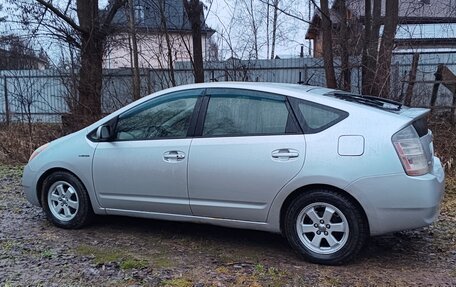 Toyota Prius, 2007 год, 550 000 рублей, 4 фотография