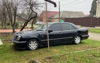 Mercedes-Benz E-Класс, 1997 год, 600 000 рублей, 1 фотография