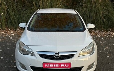 Opel Astra J, 2011 год, 575 000 рублей, 1 фотография