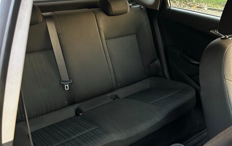 Opel Astra J, 2011 год, 575 000 рублей, 11 фотография